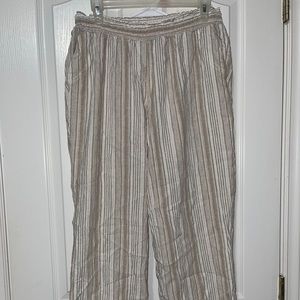 Land n sea size 1x brown tan and white pants